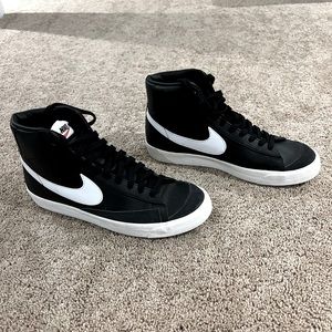 Mens Nike Blazer Mids ‘77 Vintage